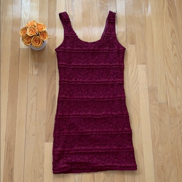 Forever 21 lace dress - Picture 1 of 3